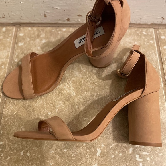 Steve Madden Heels Size 8.5 - Picture 7 of 9